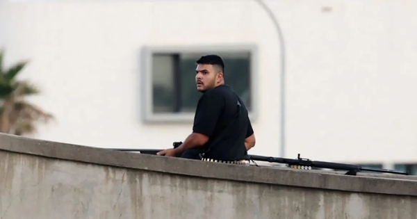 Xả súng ở Úc: Hai nghi phạm là cha con, số người thiệt mạng tăng lên