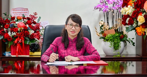 Chân dung nữ giám đốc đầu tiên trong lịch sử Đạ...