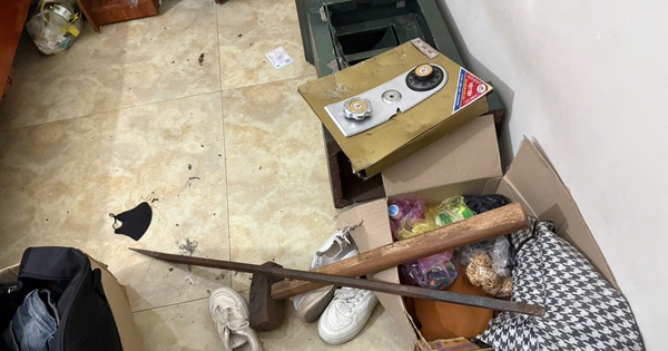 Cô gái trẻ ở Quảng Ninh phá két sắt và bỏ nhà đi theo hướng dẫn của người lạ như thế nào?
