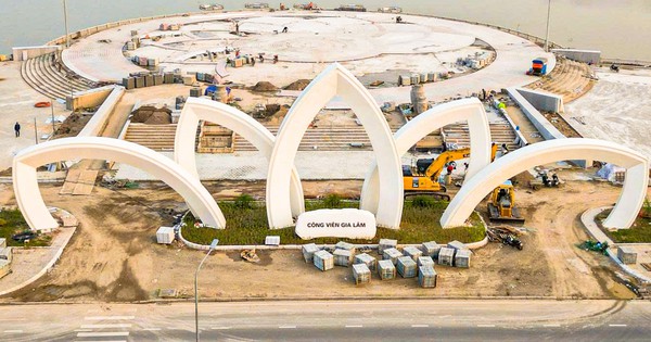Công viên hơn 280 tỷ đồng ở Hà Nội lộ diện với cổng hoa sen 5 cánh