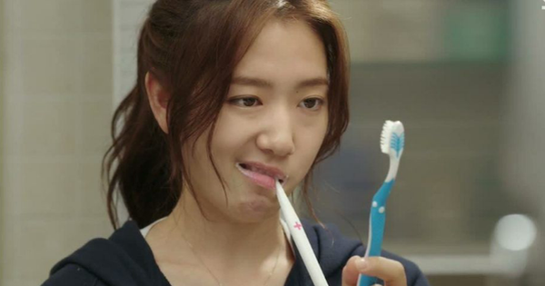 Nên đánh răng trước hay sau khi ăn sáng? Bác sĩ chỉ ra sai lầm hơn 80% người Việt đang mắc phải khi vệ sinh răng miệng