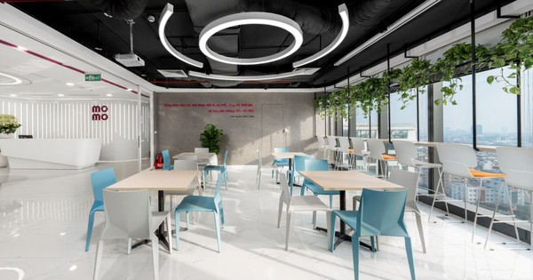 Cận cảnh “nhà mới” của MoMo ở Hà Nội: Có pantry...