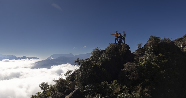 Garmin fēnix 8 MicroLED và hành trình chinh phục Ky Quan San: Khi chiếc đồng hồ trở thành "bản đồ sống" trên độ cao 3.046m