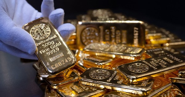 Giá vàng 23/12 tiếp tục phá đỉnh trước kỳ nghỉ lễ Giáng sinh