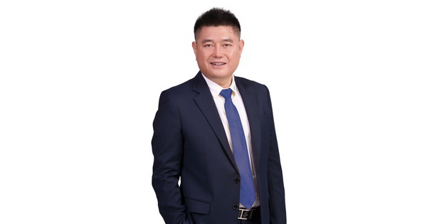 Bất ngờ: Ông Nguyễn Đức Thụy làm Quyền Tổng giám đốc Sacombank