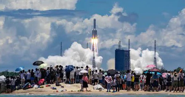 Trung Quốc "phóng ầm ầm" trong cuộc đua vũ trụ, mở ra thị trường nghìn tỷ cho thám hiểm không gian "giá rẻ" và nhiều dịch vụ khác