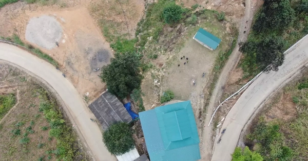 Cận cảnh góc cua hiểm trở trong vụ lật xe đoàn thiện nguyện ở Lào Cai