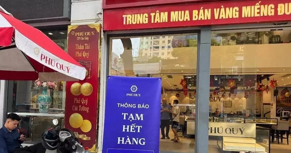 Giá bạc tăng tới 169%/năm, điều gì đang xảy ra?