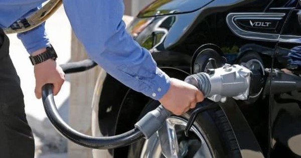 Xe điện bị chính trị hóa tại Mỹ