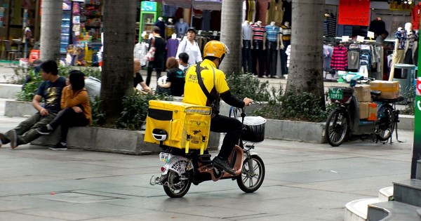 Chịu lỗ bình quân gần 4.000 đồng/đơn, sếp một c...