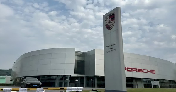 Hàng loạt đại lý Porsche, Volkswagen ở Trung Quốc bất ngờ đóng cửa, xe bị dọn sạch ngay trong đêm, công ty mẹ điều hành xác nhận nhân viên ‘nghỉ phép’ – chuyện gì đang xảy ra?