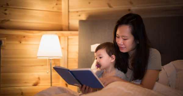 Chăm làm 3 điều này với con trước khi đi ngủ giúp trẻ rèn EQ cao vút: Cha mẹ nên tập thay đổi thói quen ngay từ bây giờ