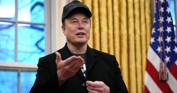 Quyền lực tuyệt đối của Elon Musk: Tất cả quan chức phải báo cáo công việc đã làm nếu không muốn bị sa thải