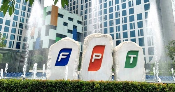 FPT "bay" gần 1 tỷ USD vốn hoá từ đầu năm
