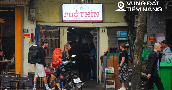 Hiện trạng khu đất “kim cương” bên hồ Gươm trước khi cải tạo thành công viên và ga metro