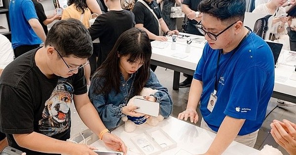 Người Việt chi hơn 19.000 tỷ đồng để mua điện thoại trong 2 tháng đầu năm, iPhone bỏ xa Samsung