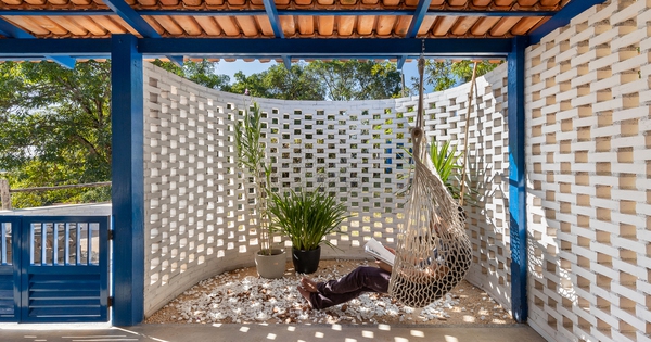 Đôi vợ chồng đem hết tiền tiết kiệm về quê, sửa nhà để nghỉ hưu sớm: Thành quả khiến cả làng ngưỡng mộ, ai cũng hỏi cách làm