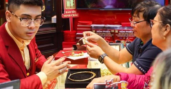 Giá vàng trong nước có thể vượt 100 triệu đồng/lượng?