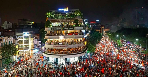 Cần bao nhiêu tiền để phá dỡ toà nhà "Hàm cá mập"?