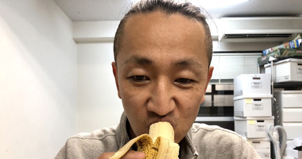 Ăn chuối mỗi ngày chữa ung thư ruột kết, sau 7 tháng người đàn ông ngỡ ngàng với kết quả nhận được