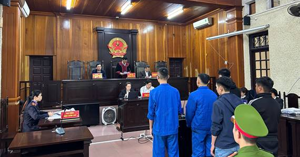 136 tài khoản ngân hàng Vietcombank, Techcombank, VietinBank của 38 người bị mua bán trái phép để rửa tiền tới hơn 160 tỷ đồng