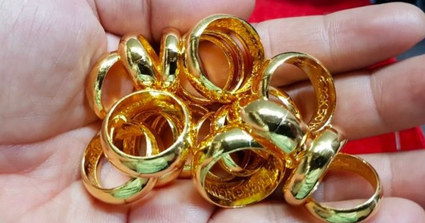 Nhìn lại "cơn sốt" đẩy vàng lên 50 triệu năm 2011 rồi rớt thảm chìm sâu dưới đáy