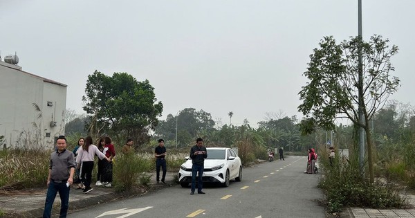 Nhà đầu tư tránh cầm "hòn than" bất động sản trên tay