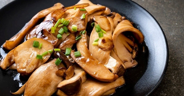 Việt Nam có "nữ hoàng của các loại nấm", ăn vào bổ ngang bào ngư, tổ yến