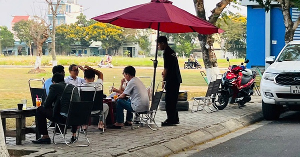 Môi giới đất nền phía Nam: “Tư vấn khách liên tục, tôi không có thời gian để ăn cơm!”