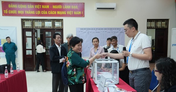 Hà Nội: Chung cư sắp đổ sập chuẩn bị được xây mới sau 14 năm chờ đợi