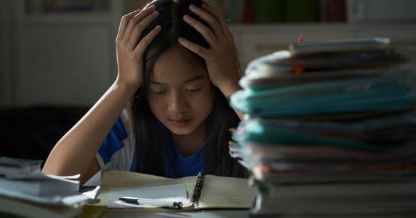 Nữ sinh có giấy báo trúng tuyển, vừa đóng 82 triệu đồng học phí nhà trường lại thông báo: "Em đỗ nhưng chúng tôi không thể nhận em"