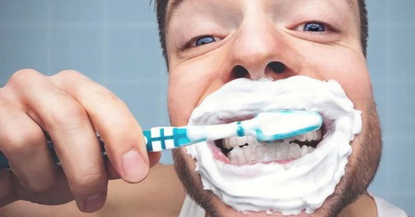 Nghiên cứu này có thể khiến bạn bị sốc: Đánh răng trước khi đi ngủ là SAI; cách chăm sóc răng miệng đúng bao gồm 3 nguyên tắc