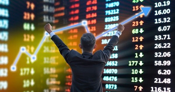 Cổ phiếu TCB được “gom” đột biến, cổ phiếu EVF bị báo tháo trong ngày VN-Index vượt mốc 1.310 điểm