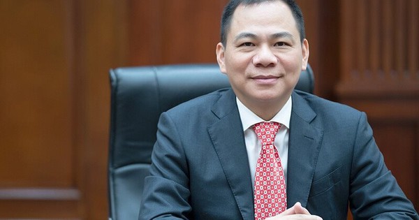 Tỷ phú Phạm Nhật Vượng dồn dập đón tin vui: Vinpearl sắp niêm yết, cổ phiếu "họ" Vingroup bốc đầu