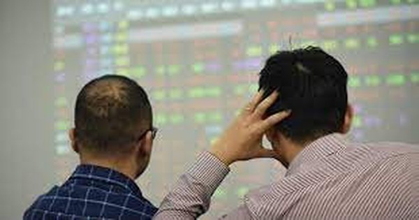 Buồn của nhà đầu tư chứng khoán Việt Nam: VN-Index hồi phục thần tốc, 600 cổ phiếu “tím lịm” lại không thể tham gia cuộc chơi