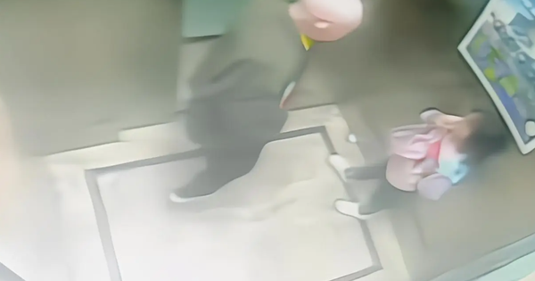 Bị kẻ xấu tiếp cận trong thang máy, phản ứng của bé gái 6 tuổi gây bão MXH: Mọi đứa trẻ đều nên được dạy như này!