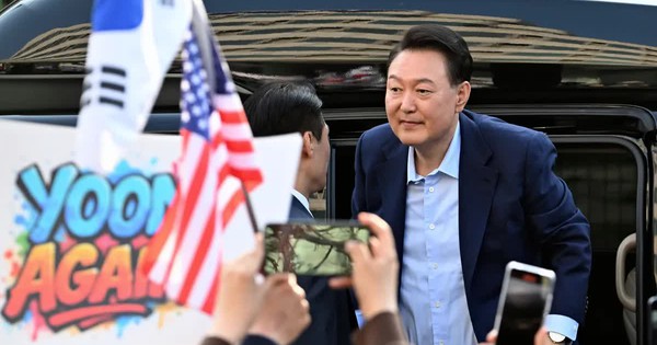 Tổng thống Hàn Quốc bị phế truất Yoon Suk-yeol phải hầu tòa hình sự