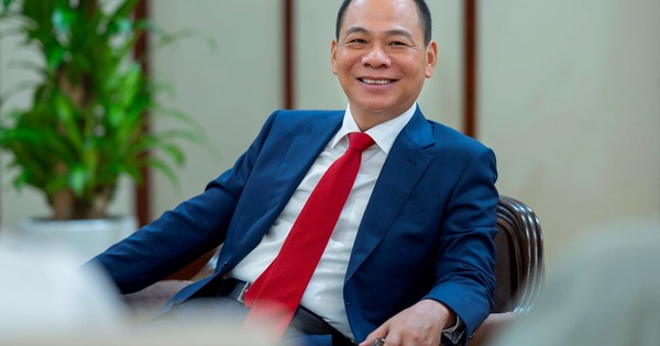 Ông Phạm Nhật Vượng nói “chưa bán là chưa mất”, cổ đông Vingroup sắp “về bờ” sau gần 2 năm theo sóng IPO VinFast