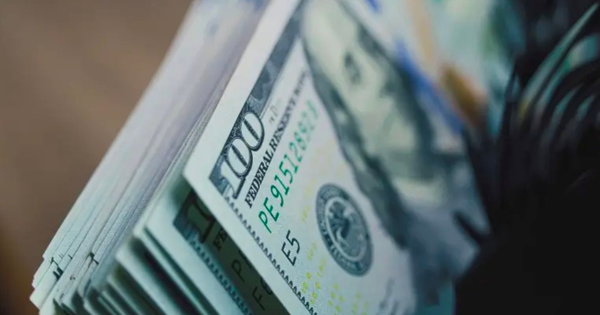 USD trượt giá, một đồng tiền khác "trỗi dậy" trở thành "hầm trú ẩn" mới cho giới đầu tư toàn cầu, tăng gần 4% chỉ trong 2 ngày