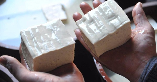 Đừng tùy tiện ăn 3 loại đậu phụ này! Ra chợ thấy bán rẻ như cho cũng chớ tham mà rước bệnh