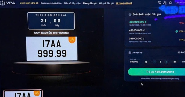 Một đại gia chi 1,4 tỷ đồng mua biển số ngũ quý 9 cho xe máy