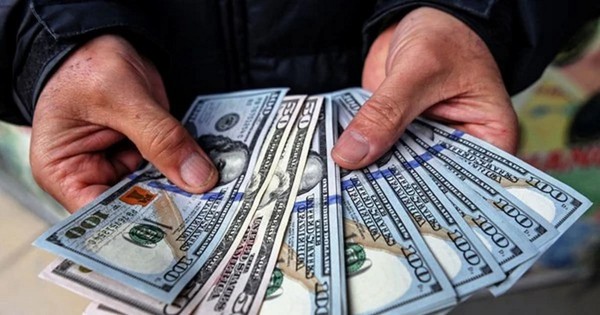 Kiều hối chuyển về TP Hồ Chí Minh đạt 2,412 tỷ USD