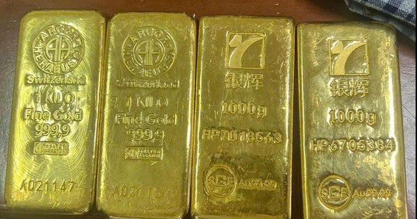 Phát hiện người phụ nữ chuyển 4 kg vàng qua cửa khẩu