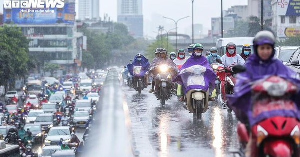 Miền Bắc đón không khí lạnh sau đợt nắng nóng gần 40°C, trời chuyển mưa dông