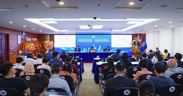 ĐHCĐ Vinaconex: Khởi công dự án trên "đất vàng" thủ đô, sẵn sàng làm đường sắt tốc độ cao, chuẩn bị nguồn lực tham gia lĩnh vực điện hạt nhân