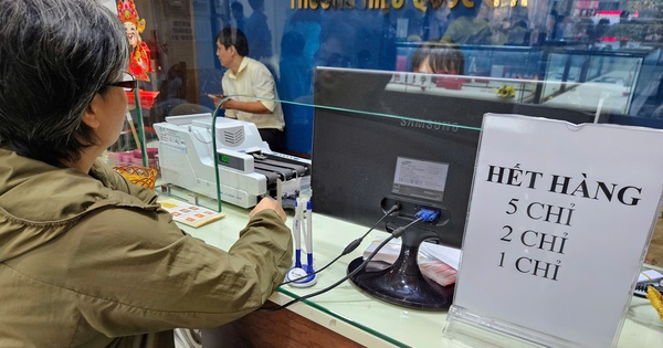 Thị trường vàng căng thẳng vì nguồn cung khan hiếm