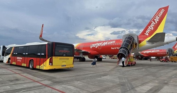 Chuyển giao công tác phục vụ mặt đất, một số chuyến bay bị ảnh hưởng