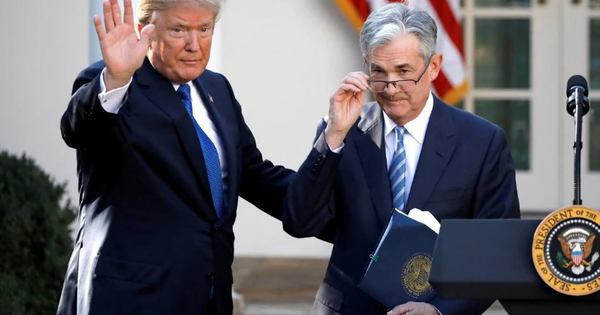 Tổng thống Trump liệu có thể ‘sa thải’ Chủ tịch Fed Jerome Powell: ‘Vùng xám’ pháp lý đặt ra trường hợp chưa từng có tiền lệ