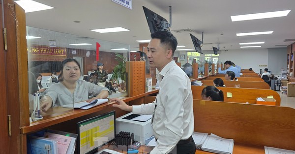 Hà Nội: Ra khuyến cáo về người dân ‘ùn ùn’ đi xin xác nhận để mua nhà xã hội