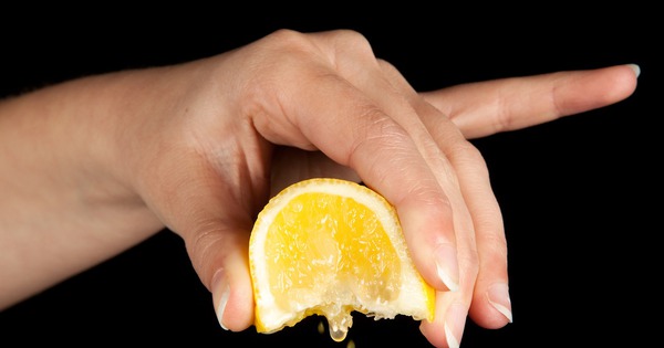 Cảnh báo: 1 trào lưu "chữa bệnh" rầm rộ mạng xã hội có thể gây biến chứng không thể phục hồi